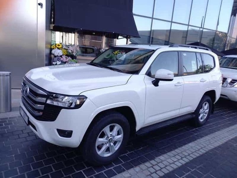 Dubaï : Transfert privé aller simple de/vers l'aéroport de Dubaï (DXB).