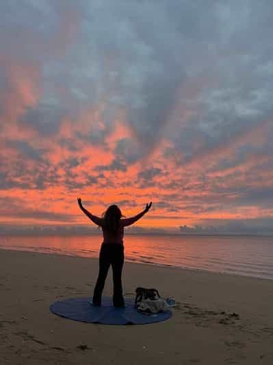 Billet Redcliffe : cours de yoga sur la plage de Sutton's Beach