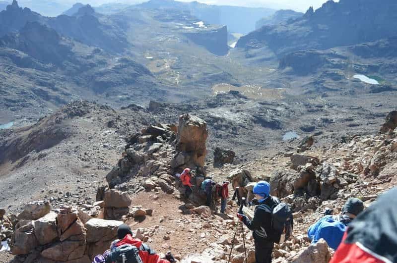 Mont Kenya : 4 jours d'escalade au départ de Nairobi