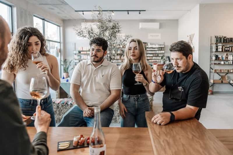 Corfou : Dégustation de vin avec 5 variétés de raisins indigènes.