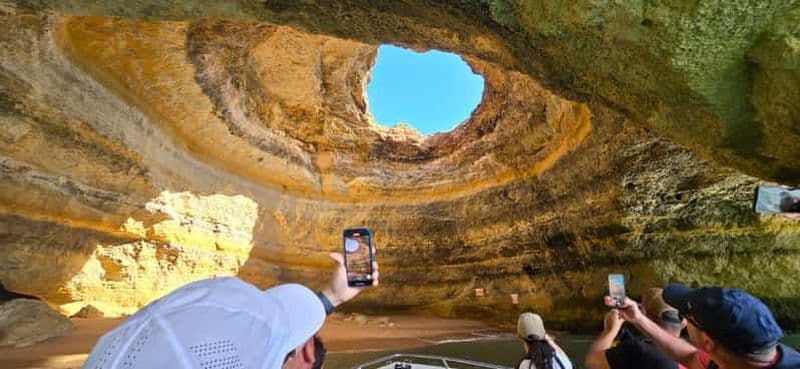 Billet Au départ de Faro : excursion en bateau vers la grotte de Benagil et la Praia da Marinha