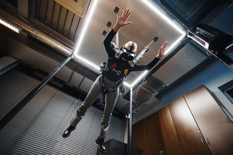 Prague : Simulateur de saut en parachute Hurricane Factory VR