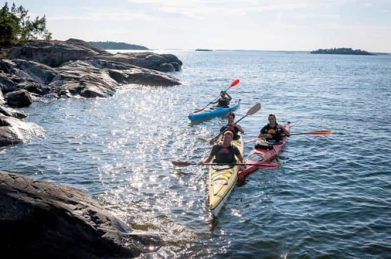 Stockholm : aventure d'une journée en kayak dans l'archipel
