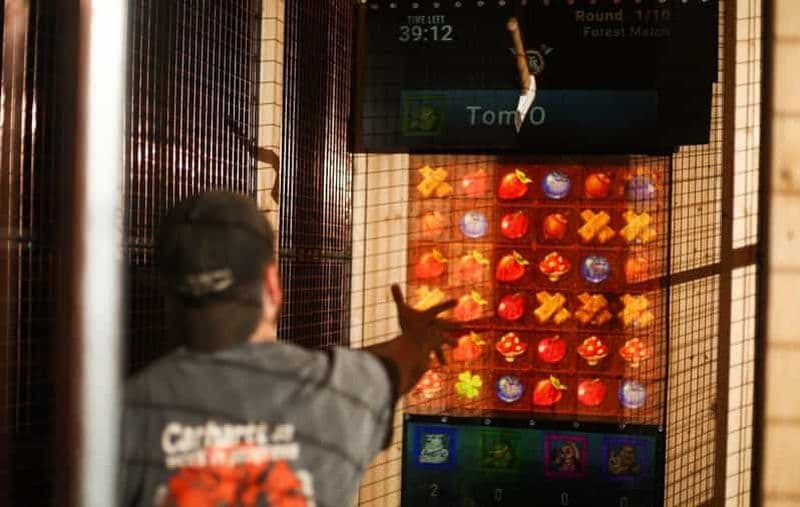 Shrewsbury : expérience de lancer de hache avec 18 jeux