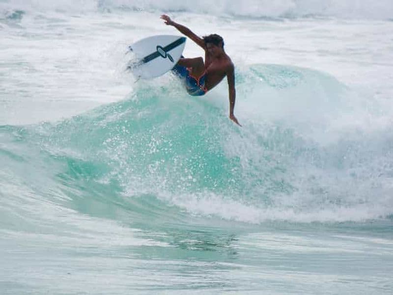 3D2N-Surf Trip Phuket Thaïlande