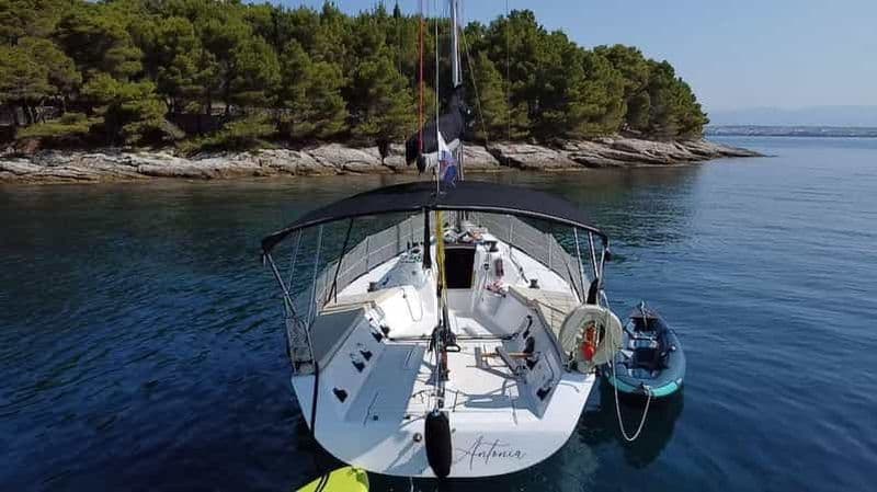 Zadar : croisière dans les îles avec boissons, plongée avec tuba et kayak