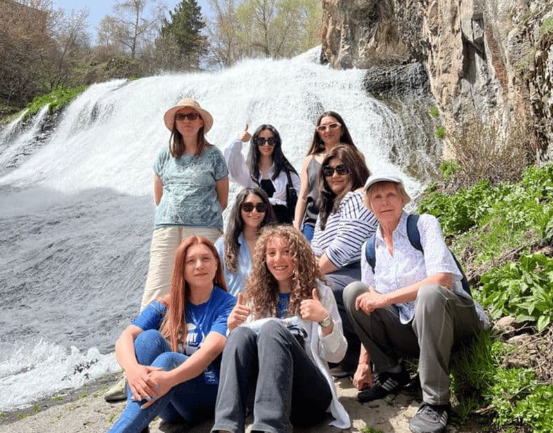 Visite de groupe : Khor Virap, Noravank, Jermuk, dégustation de vins d'Areni