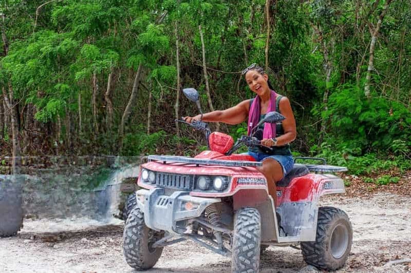 cozumel : Aventure en quad avec cavernes, ruines avec transfert