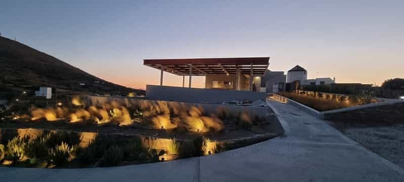 Billet Tinos : Visite d'un vignoble et dégustation de vins accompagnés de collations