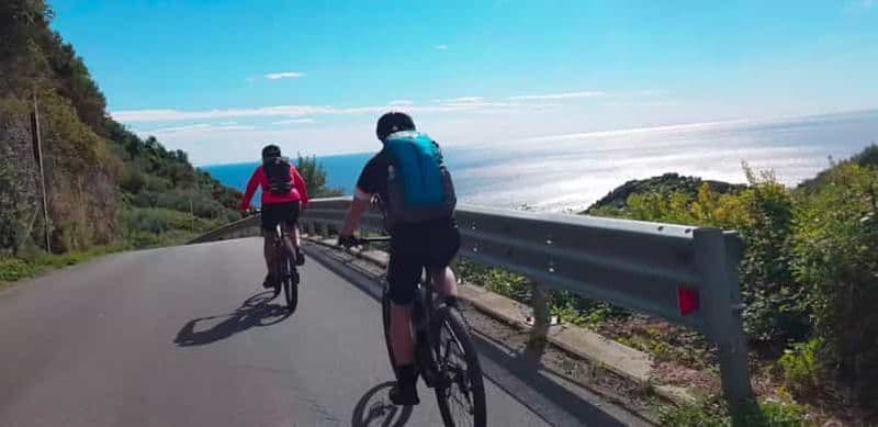 Depuis La Spezia : aventure privée en vélo électrique aux Cinque Terre