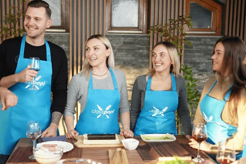 Billet Phoenix : Cours de cuisine de sushi dans un bar à vin local