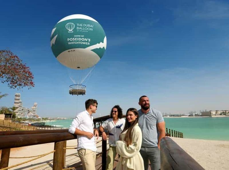 Dubaï : Le ballon de Dubaï à Atlantis