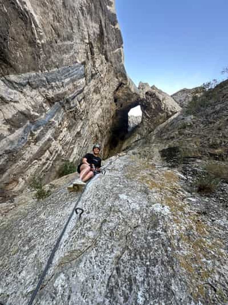 Activité d'escalade Via Ferrata en Transylvanie