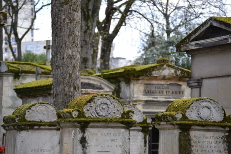 Paris : visite guidée du cimetière du Père Lachaise