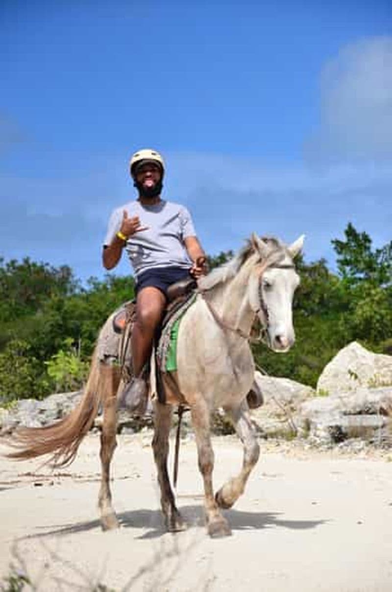 Punta Cana : Parc d'aventure de Bávaro - Équitation et chutes d'eau