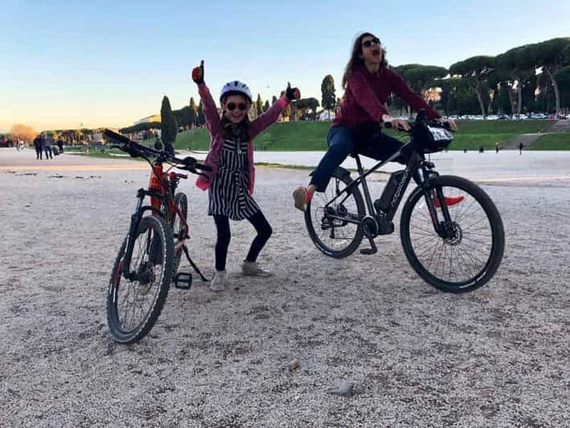 Rome : visite en vélo électrique de la Via Appia, des catacombes, des aqueducs et dégustation