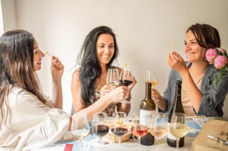 Dégustation de vins français dans le centre-ville de Nice