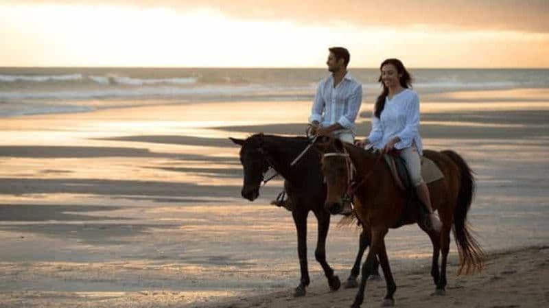 Bali : Randonnée à cheval sur la plage de Seminyak : une expérience exclusive