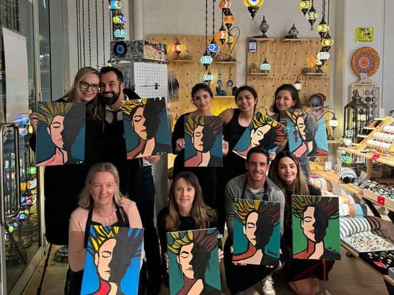 Billet Brisbane : Cours de peinture et de dégustation - Acrylique, toile et vin