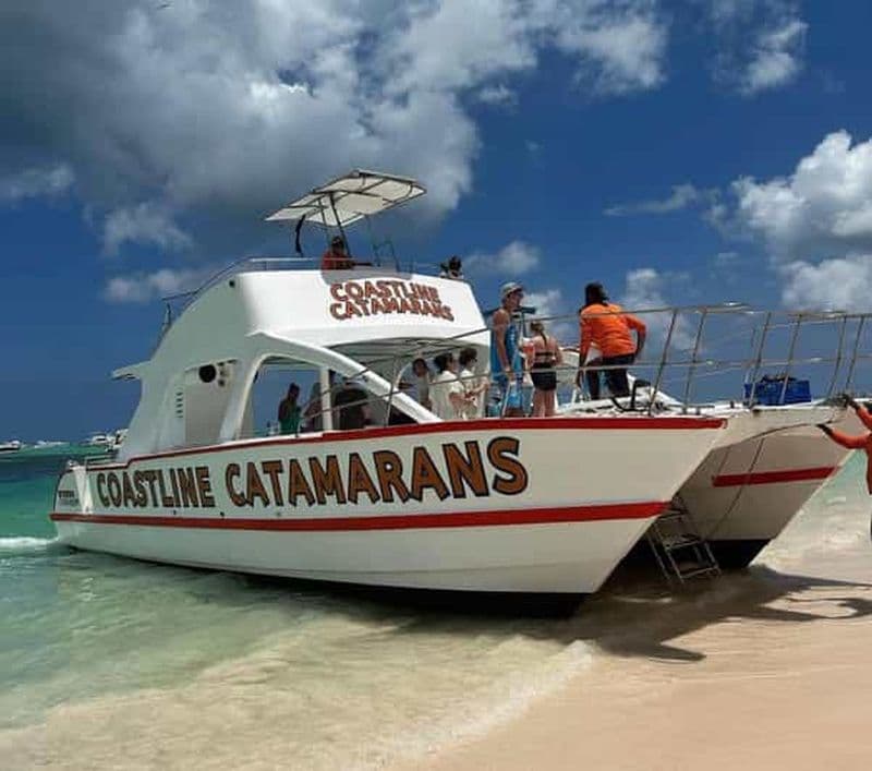Punta Cana : Croisière alcoolisée avec plongée en apnée et arrêt dans une piscine naturelle
