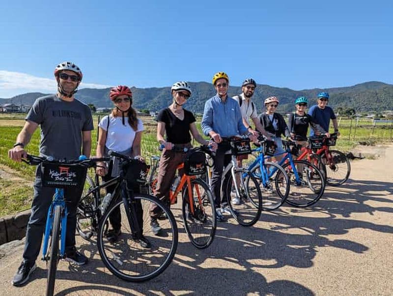 Kyoto : Visite matinale à vélo de la forêt de bambous d'Arashiyama