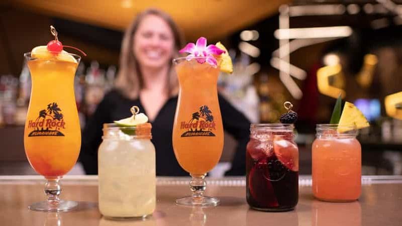 Cancún : Bus de nuit et cocktails au Hard Rock Cafe