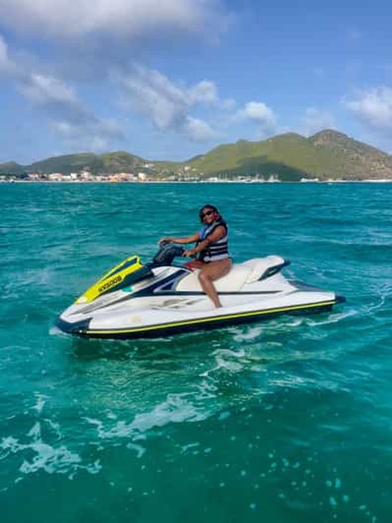 Billet Saint-Martin : location de jet ski pour 1 heure à Philipsburg