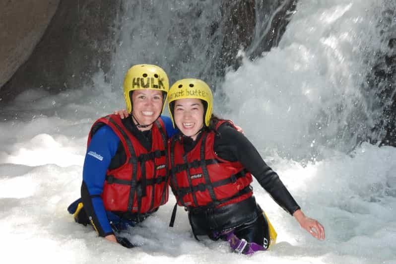 Billet Depuis Lucerne : canyoning à Interlaken avec transfert aller-retour