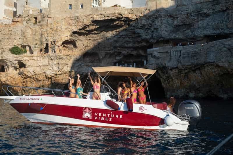 Billet Grottes de Polignano : Tour en bateau avec plongée en apnée et apéritif