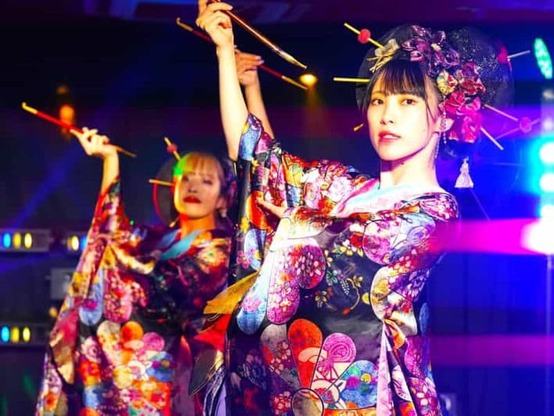 Spectacle de danse japonaise avec expérience du costume kimono et boissons