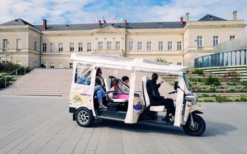 Billet Angers : Découvrez le centre-ville en tuk-tuk électrique
