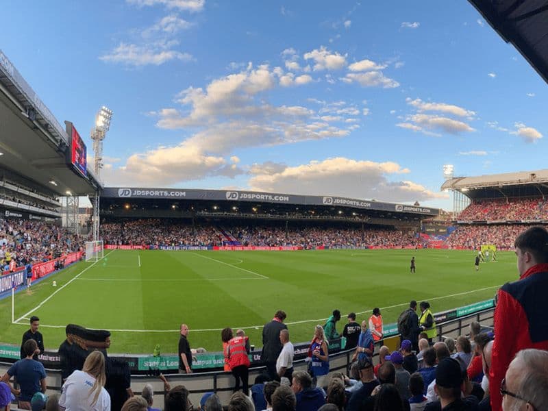 Londres : match de football du Crystal Palace à Selhurst Park