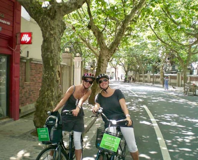 Visite demi-journée du vieux Shanghai en petit groupe à vélo (jour et nuit)
