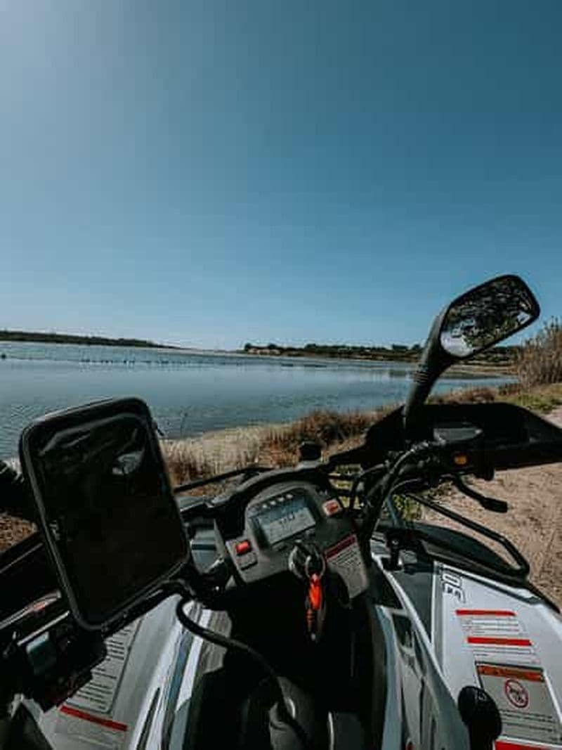 Quad et dégustation de vins régionaux et de tapas