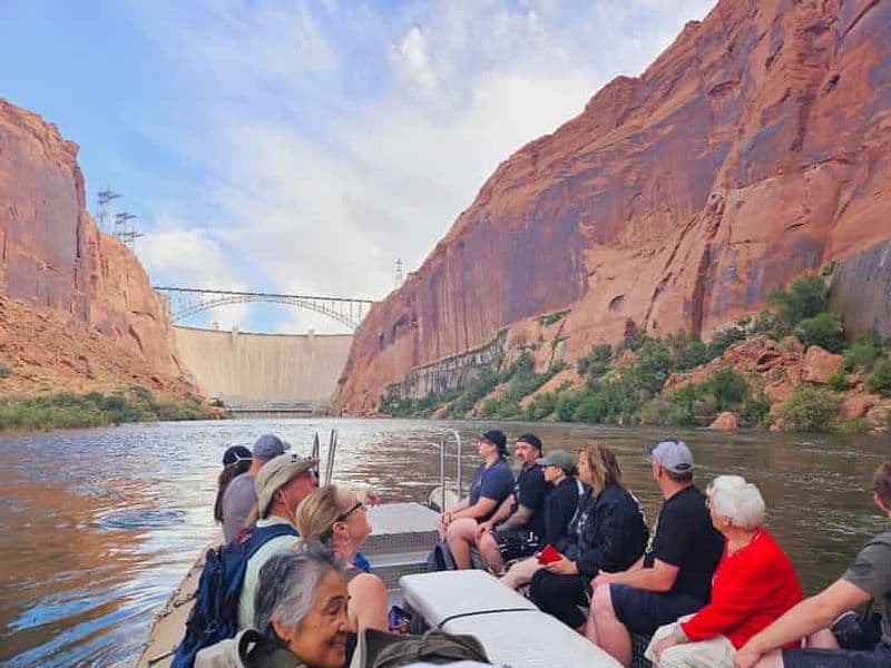 Page : excursion d'une demi-journée en rafting sur le fleuve Colorado à Horseshoe Bend