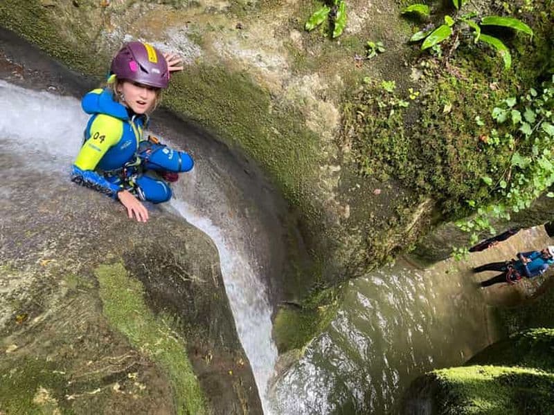 Initiation au canyoning nature sur le Vercors - Grenoble