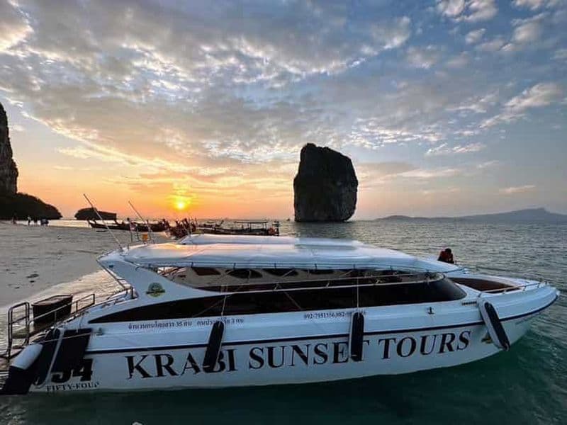 Billet Krabi : chasse au trésor au crépuscule – aventure en hors-bord sur 7 îles