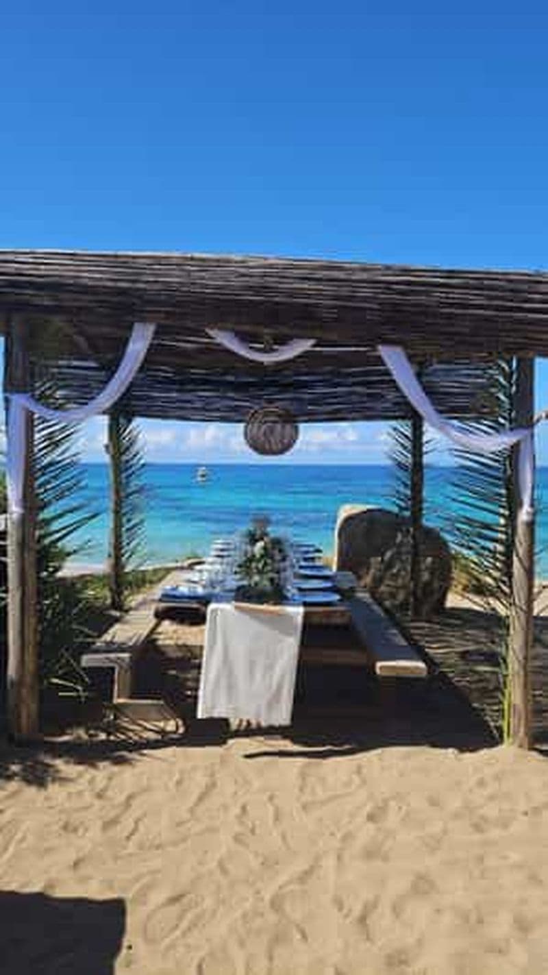 Ajaccio : visite privée d'une jounée en catamaran avec Chez Francis