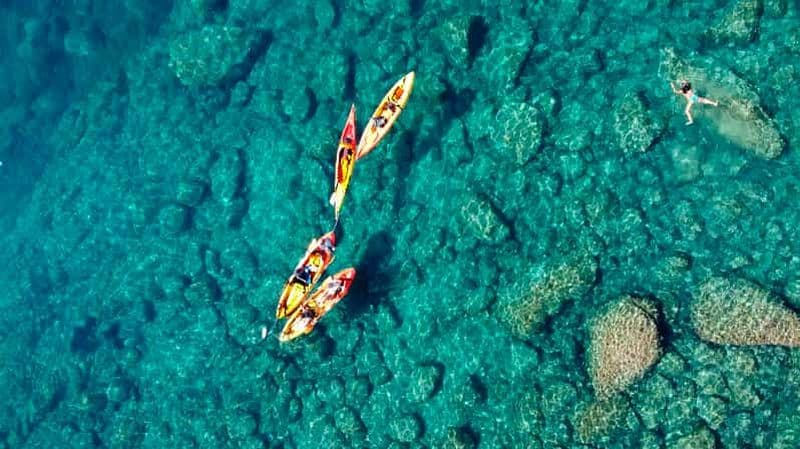 Barcelone : Costa Brava Kayak, plongée avec tuba, saut de falaise et déjeuner