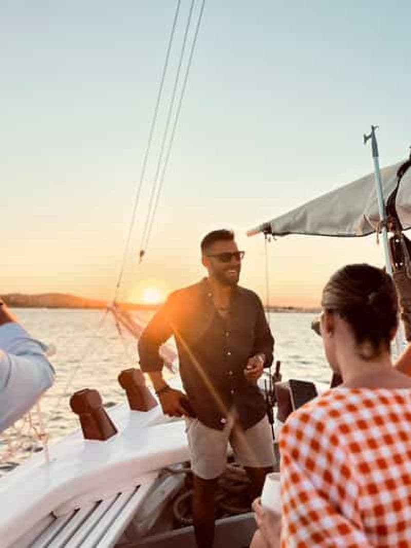 Corfou : Croisière au coucher du soleil sur un bateau classique avec cocktails et collations