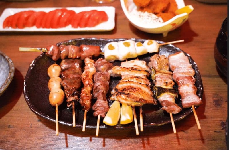 Visite nocturne des joyaux cachés de la gastronomie et des boissons près de Roppongi