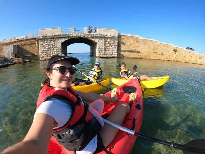 Brindisi : 2 heures de location de kayak de mer ou de stand up paddle