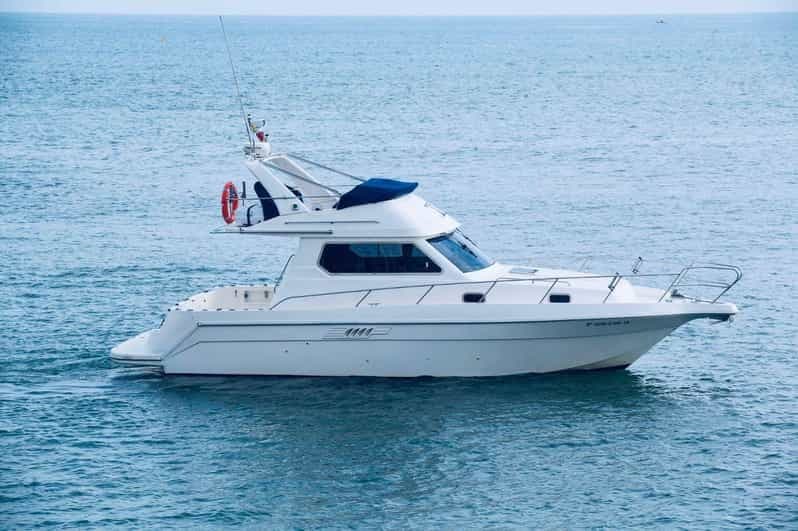 Billet Barcelone : sortie de pêche privée en yacht