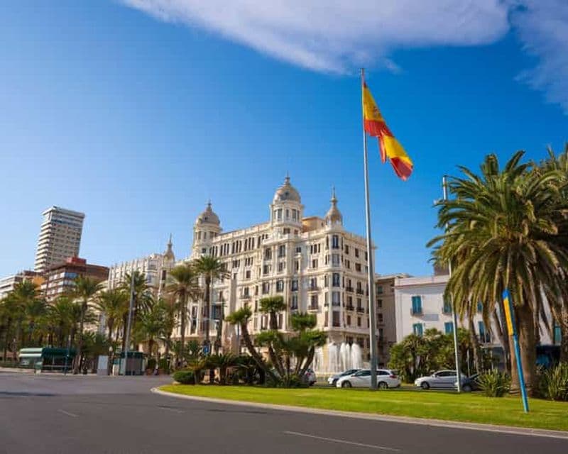 Visite à pied d'Alicante : lieux d'intérêt et vie locale