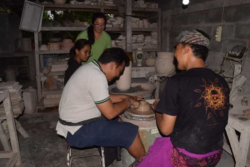 3 heures Cours de base de céramique pour le tournage au tour