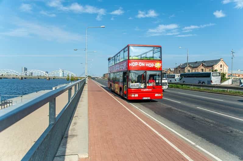 Billet Visite guidée de la ville de Riga avec le système Hop On Hop Off
