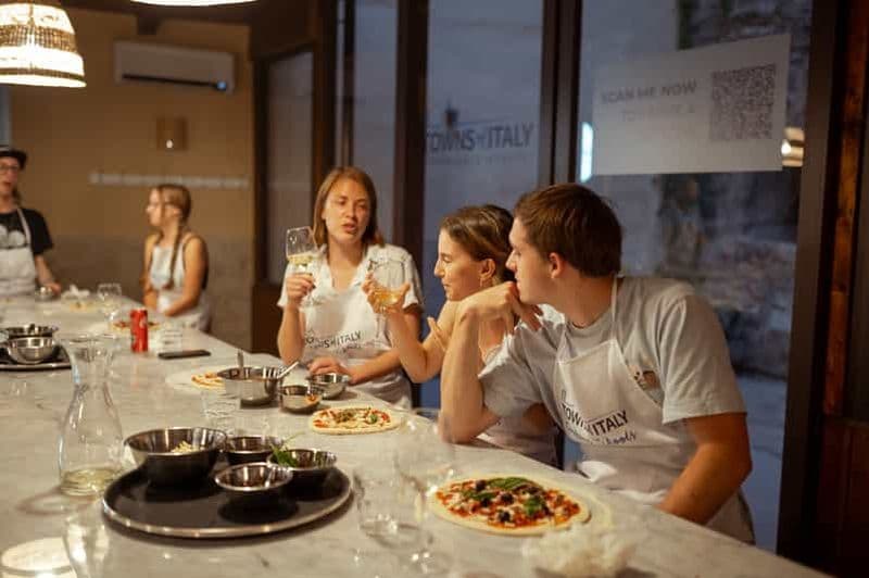 Palerme : cours de cuisine sur la pizza et le gelato avec dîner et vin