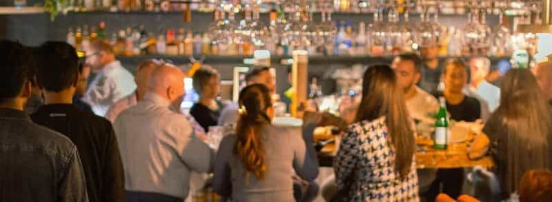 Dégustation de vins maltais avec fromages et jambons fumés locaux