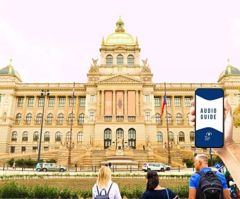 Prague : Billet pour le musée national et visite de la ville avec Audioguide en ligne