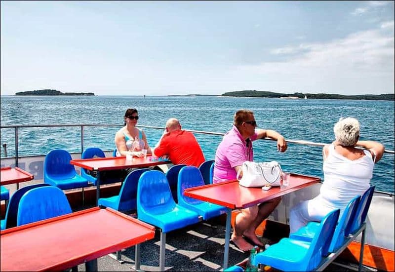 Pula : Croisière sur le port avec boissons à volonté